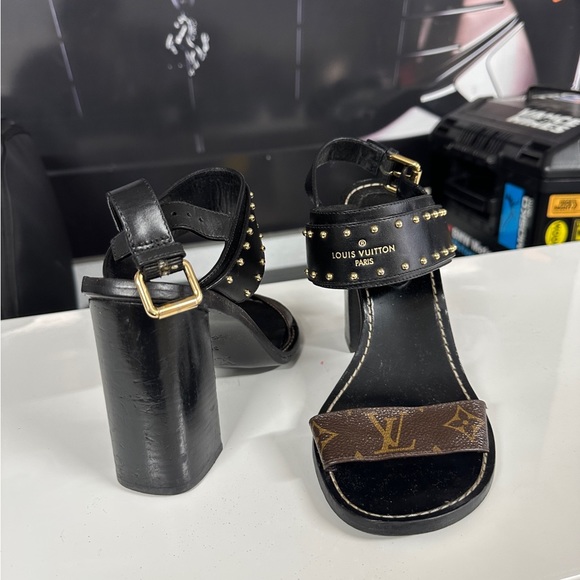 Louis Vuitton Heels - Picture 3 of 6